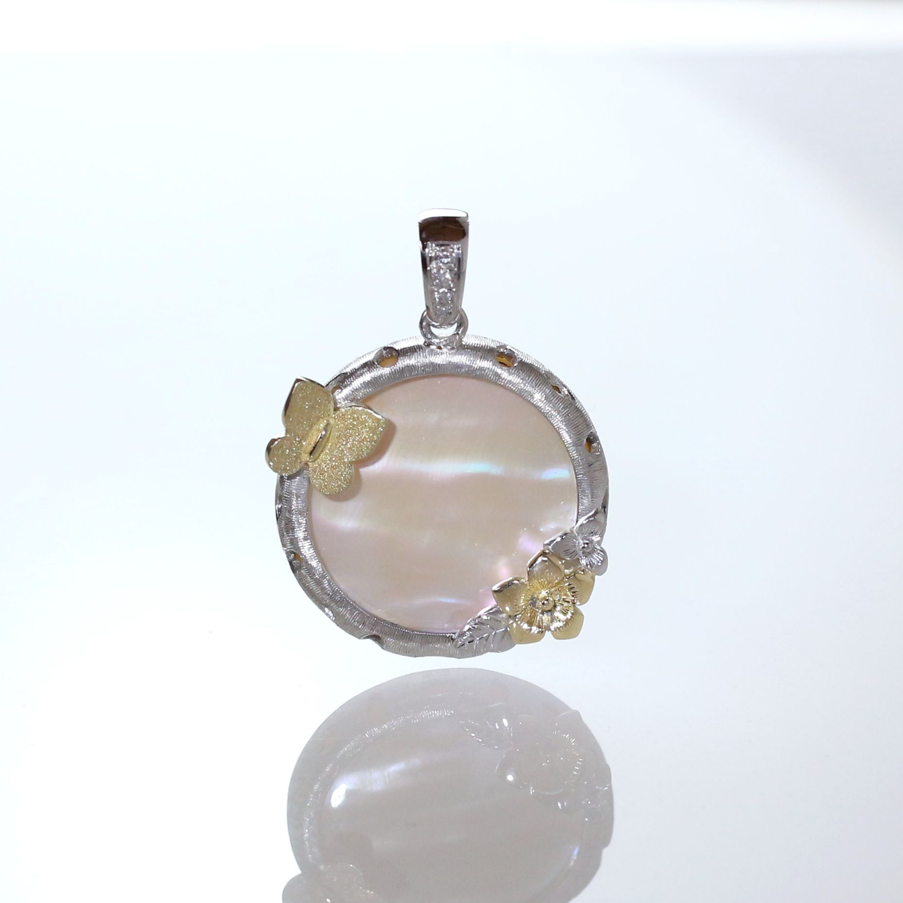 Pt900＆K18YG 夜光貝ペンダントトップ