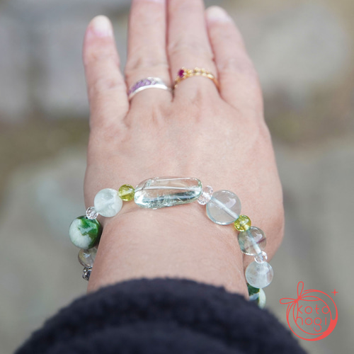 繭気属性】風属性のお守りブレスレット＊天然石 グリーンマイカイン