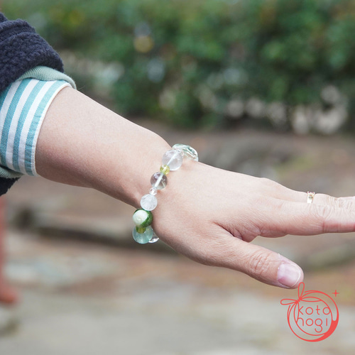 繭気属性】風属性のお守りブレスレット＊天然石 グリーンマイカイン