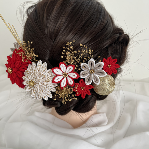 赤×白×ゴールド つまみ細工髪飾り 成人式/卒業式/七五三/ウエディング