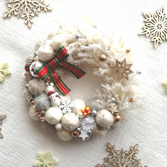 再販〜雪で遊ぼう☆毛糸玉のホワイトクリスマスリース リース Allium