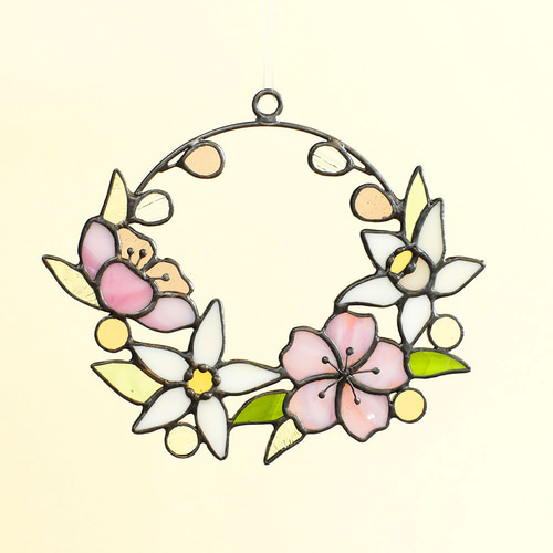 【ステンドグラス】桜と動物たちのお花見リース ステンドグラス桜-1 | ann stained glass