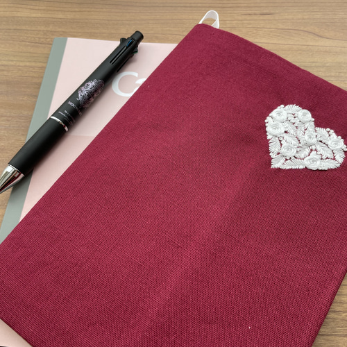 A5サイズ左開き バラの花束刺繍のノート しおり・ブックマーク