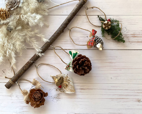 木の実のガーランド 木の実デコのガーランド クリスマスオーナメントにも ガーランド