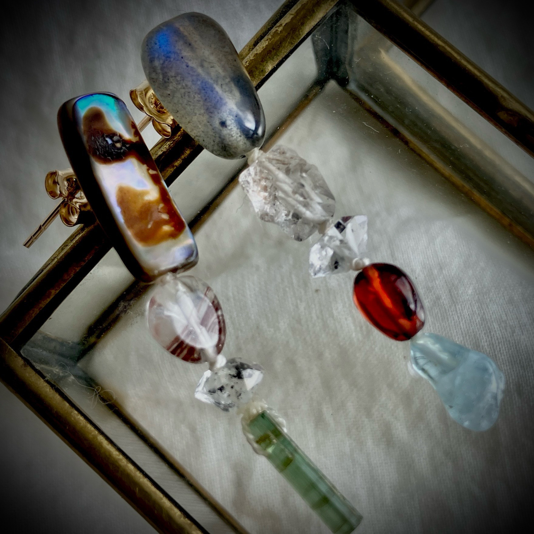 Decoration　飾りつけ　K１４gfスタッドピアス　ノンホールピアス変更可１点もの