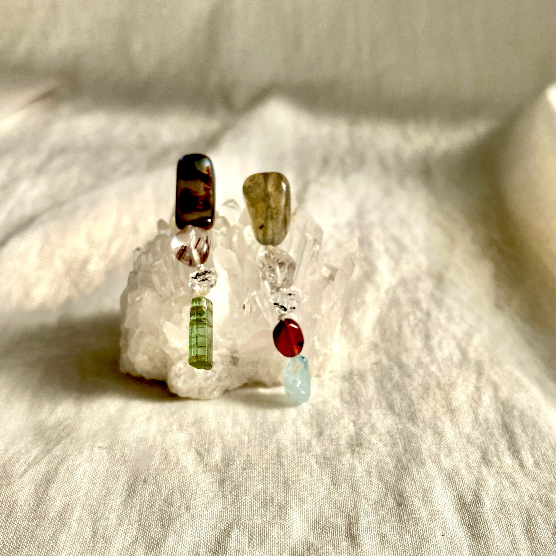 Decoration　飾りつけ　K１４gfスタッドピアス　ノンホールピアス変更可１点もの