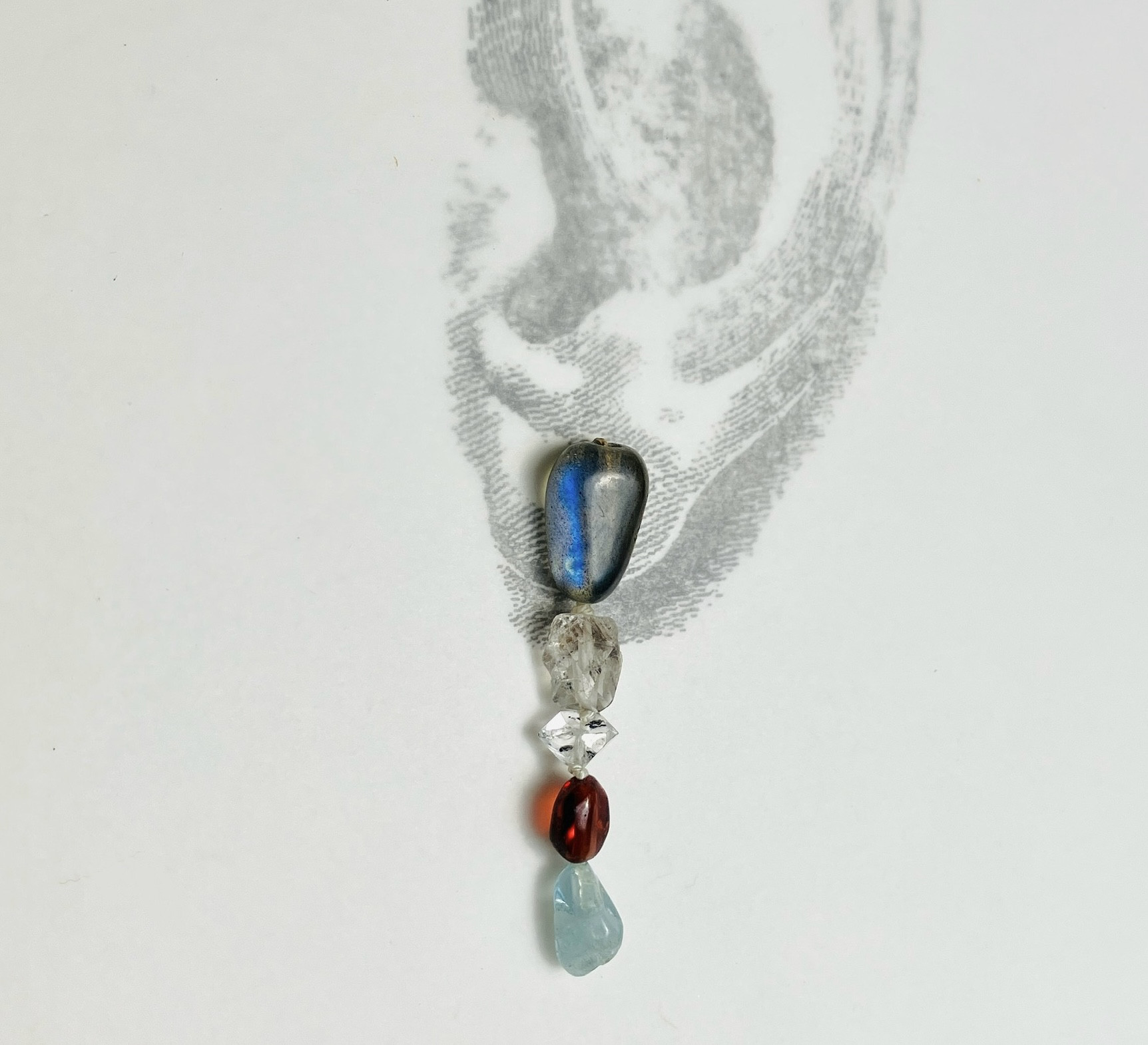 Decoration　飾りつけ　K１４gfスタッドピアス　ノンホールピアス変更可１点もの