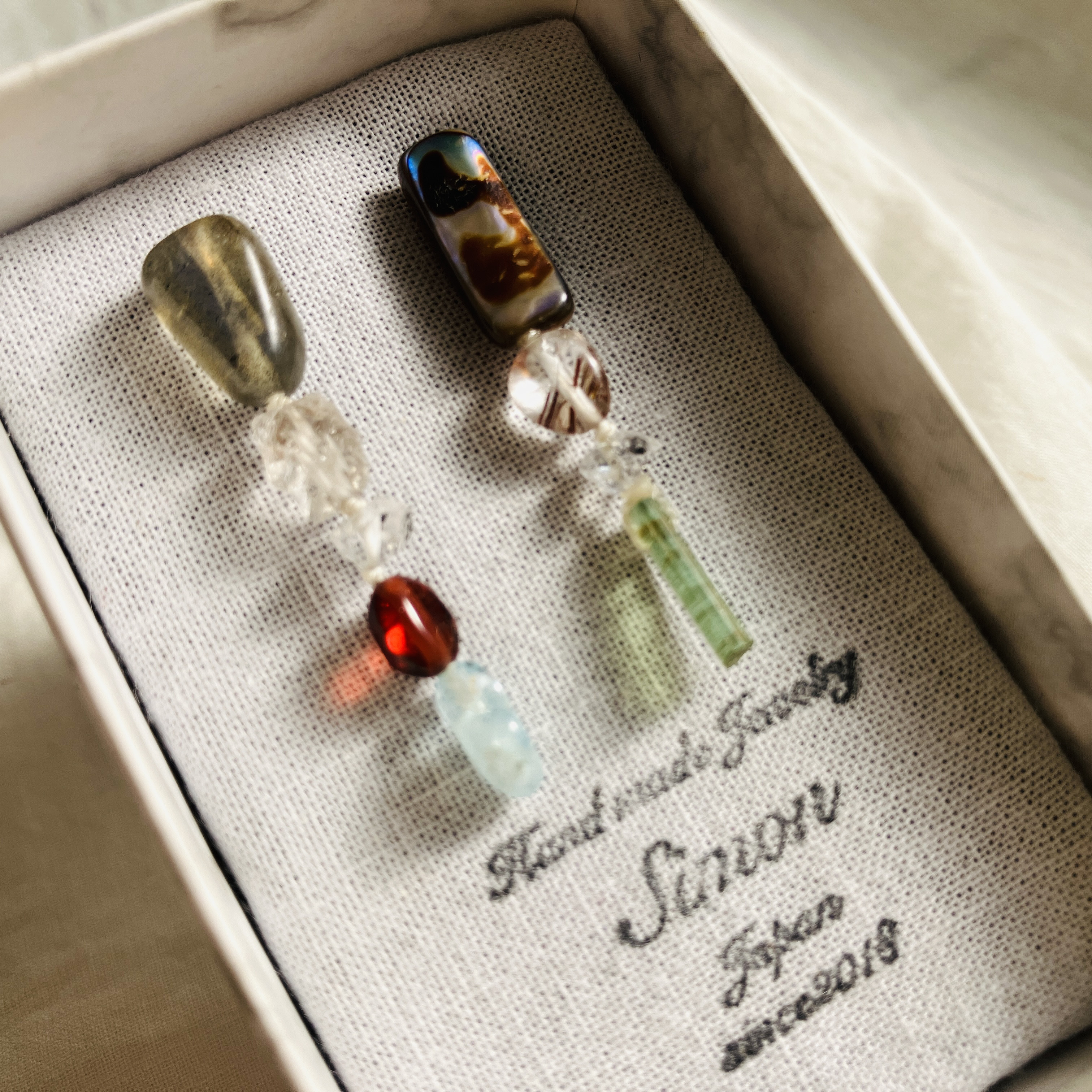 Decoration　飾りつけ　K１４gfスタッドピアス　ノンホールピアス変更可１点もの