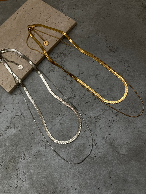 ーレイヤードスネークチェーンネックレスー　サージカルステンレス　チェーンネックレス　スネークチェーン　ネックレス 1枚目の画像