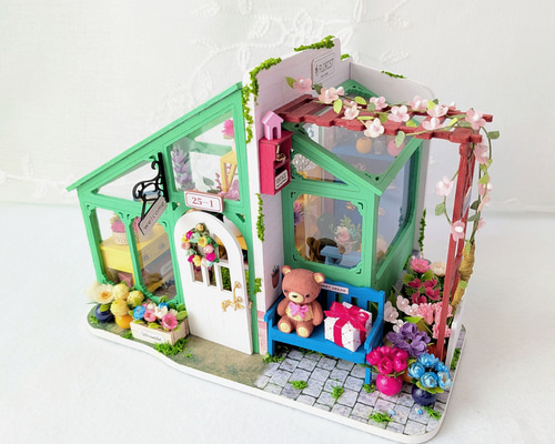 ミニチュア★ドールハウス ★ナチュラルな花屋さん★Hです かわいいお花屋さん』ミニチュアドールハウスの完成品です その他