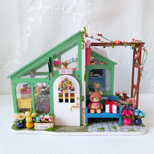 *完成品*ドールハウス お花屋さん 前面開閉 屋上テラス フラワー 防塵 かわいいお花屋さん』ミニチュアドールハウスの完成品です その他