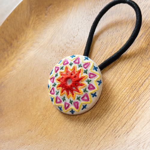 ミラー刺繍のヘアゴム【レッド・ブルー】 ヘアゴム HARUKA 通販