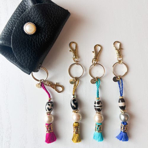 キーホルダー ストラップ レット　ストラップ チャーム ブレスレット REAL STYLE（ファッション） パラコード ストラップ キーホルダー