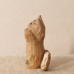 「お手上げな猫」招き猫 木彫り 木製 ネコの置物 インテリア雑貨（木材：山桜）（No.N0055） 5枚目の画像