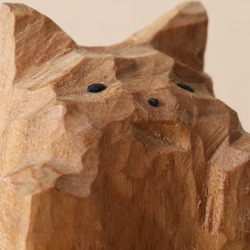 「お手上げな猫」招き猫 木彫り 木製 ネコの置物 インテリア雑貨（木材：山桜）（No.N0055） 12枚目の画像