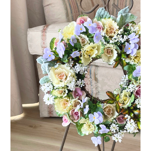 ミニ葉牡丹とビオラの寄せ植えリース ☆*:.｡. 幸せのwreath 「 淑女の