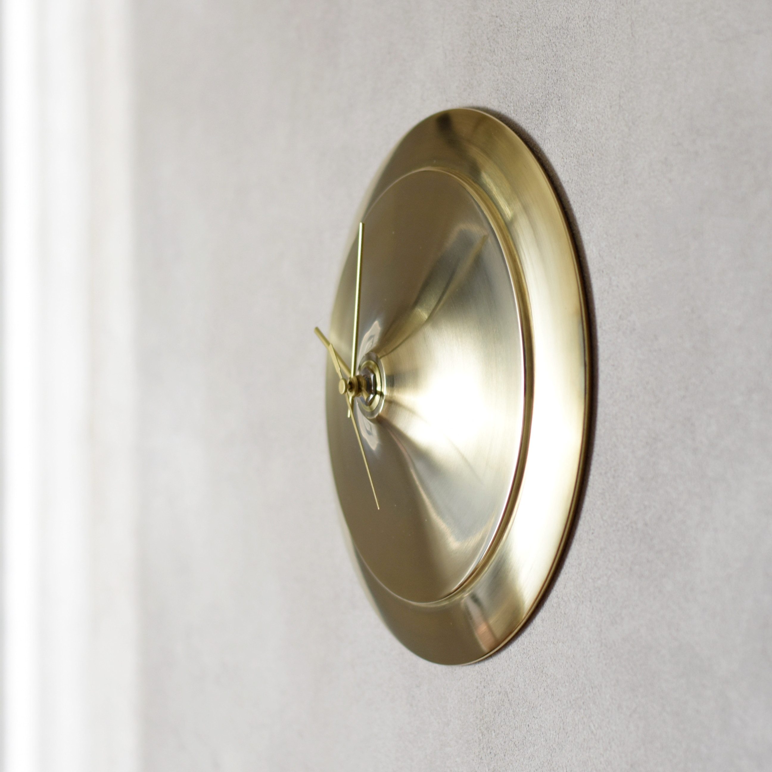 真鍮の掛け時計