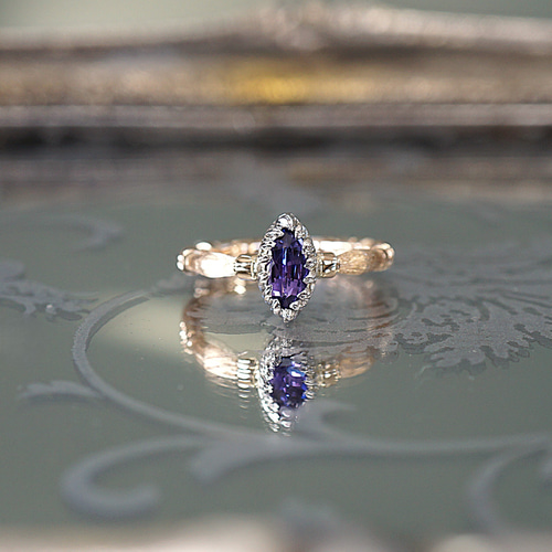 PT950×K10YG 宝石のつぼみリング パープルサファイア マーキス 指輪