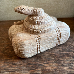 ★流木を加工して手彫りで作った龍の置物★ ☆流木を加工して手彫りで作った龍の置物☆新着