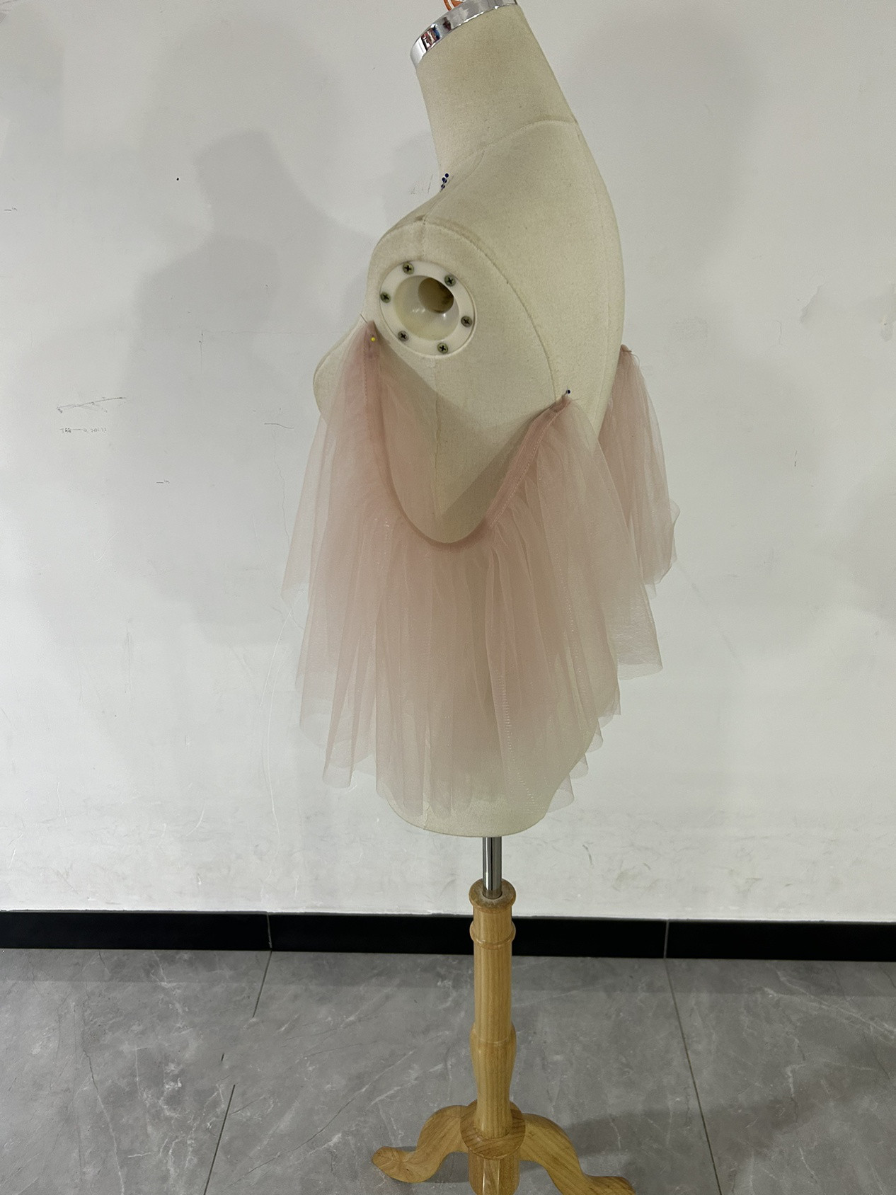 送料無料！大人気上昇    ピンク  取り外し袖 ショルダーの付け袖 パフスリーブ  ソフトチュール