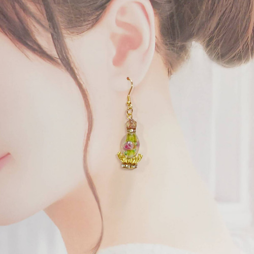 アクセサリーセット④ ミニチュア香水瓶 ピアス（フック