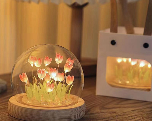 チューリップランプ　ガラスランプ 高級ステンドグラス テーブルランプ（Lp-32. チューリップ柄