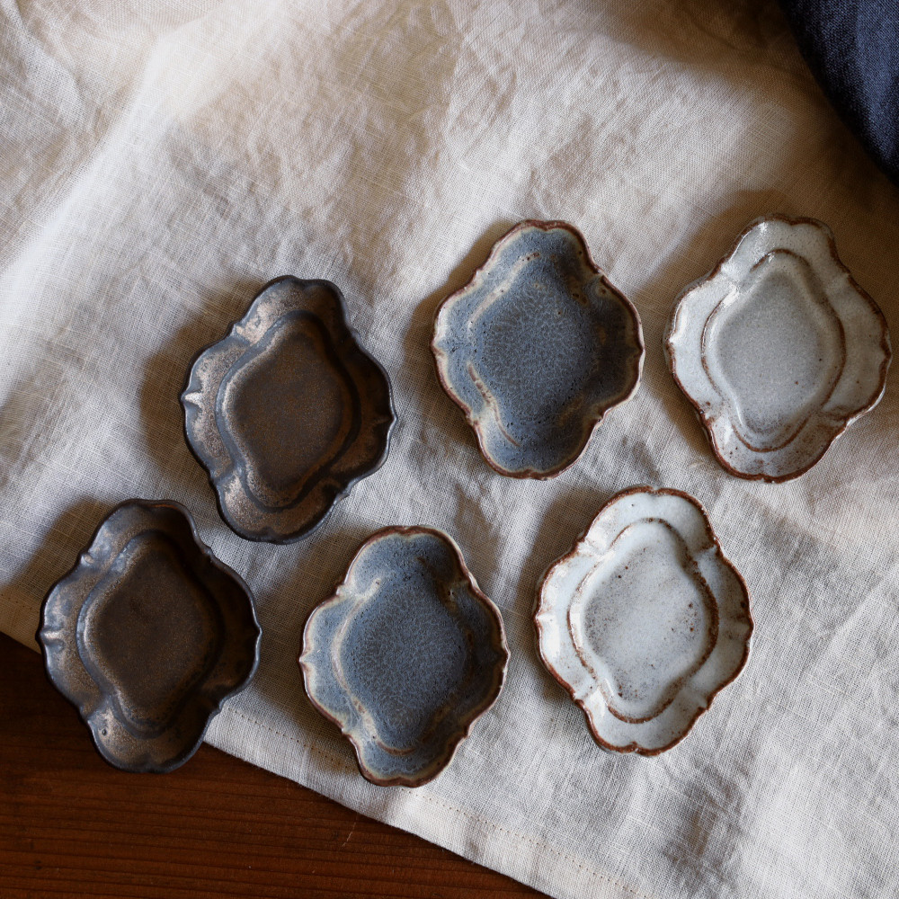 花柄陶磁器皿   薬味入れ小皿✖️2個