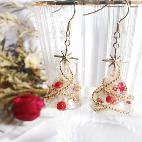 ちっちゃなクリスマスツリーピアス【イヤリング変更可】 ピアス
