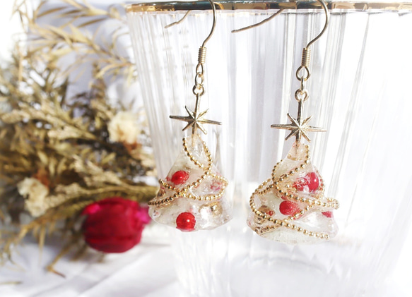 ちっちゃなクリスマスツリーピアス【イヤリング変更可】 ピアス