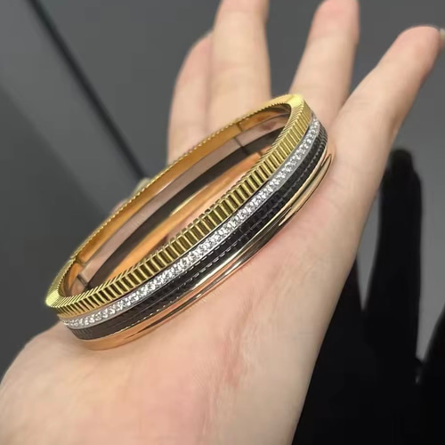 3カラー 三連 キャトル ダイヤ バングル ブレスレット ブレスレット