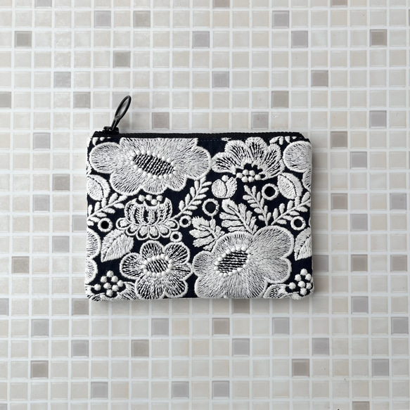 ミナペルホネン smile flower ポーチ mina perhonen smile flower ミニ ポーチ ミナペルホネン の刺繍