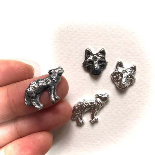 ライオン・オオカミ・チーター・ハイエナ/選択でイヤリング・ピアス  