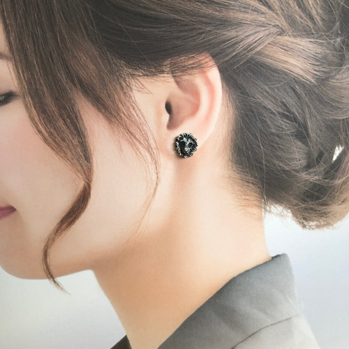 ライオン・オオカミ・チーター・ハイエナ/選択でイヤリング・ピアス