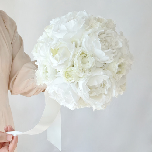直径20cm❀ホワイトローズのウェディングブーケ&ブートニア❀クラッチ