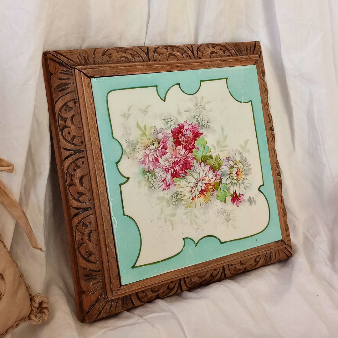 タイルと木の手彫り装飾の五徳 鍋敷きフラワーブーケ フランスアンティーク 送料無料