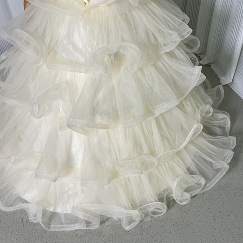 送料無料！高品質！カラードレス 薄シャンパンの色 ロング 柔らかく  