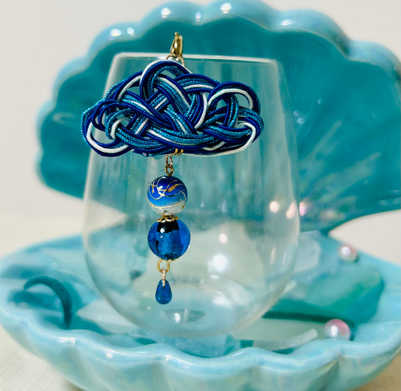 水引ビーズチャーム　空の雫 1枚目の画像