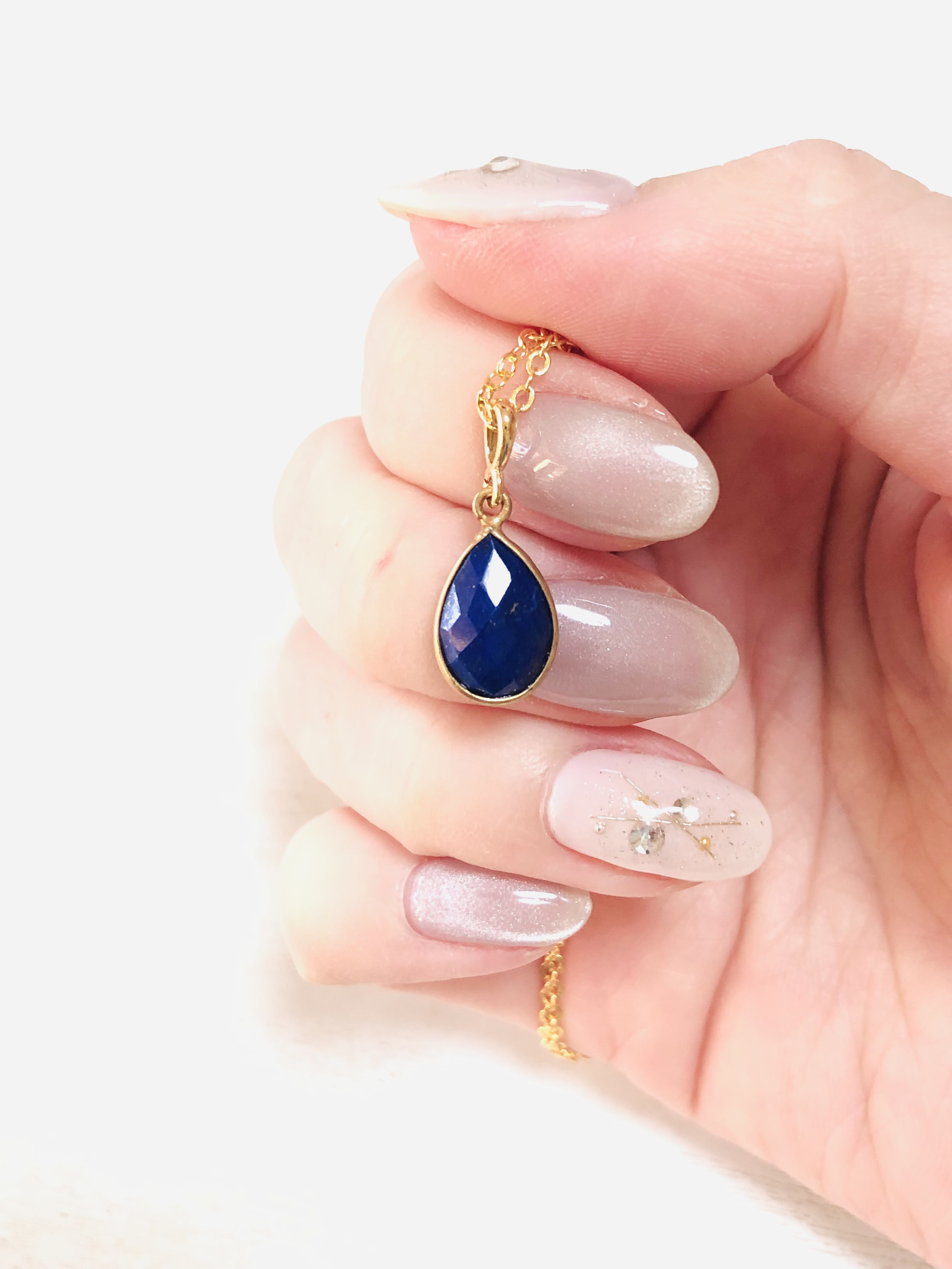 ラピスラズリの雫ネックレス