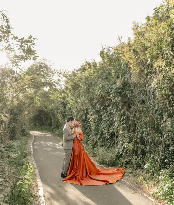 実例写真！パーティードレス 前撮り テラコッタ色 パフスリーブ  