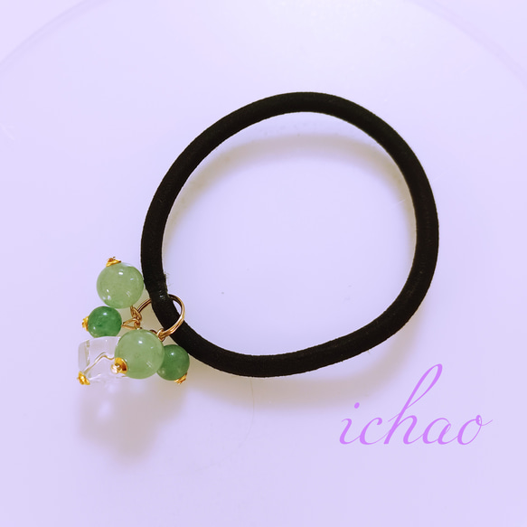 再再販♪推しカラーはグリーン☆天然石グリーンアベンチュリン×水晶のヘアゴム♪ 1枚目の画像