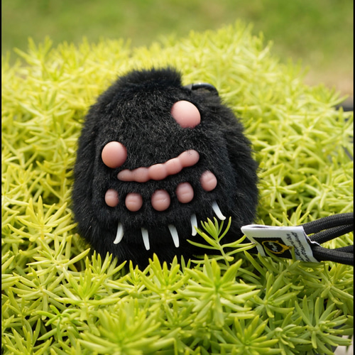 パンダの肉球 ストラップ モフモフ かわいい ぬいぐるみ リアル