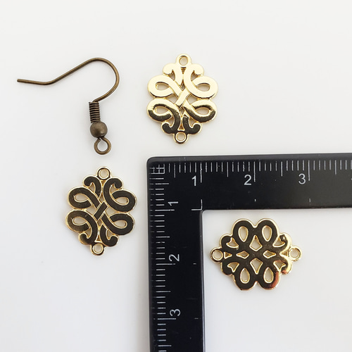 4個 コネクター 繋ぎ 中国結び 透かし 和風 中華 チャーム パーツ