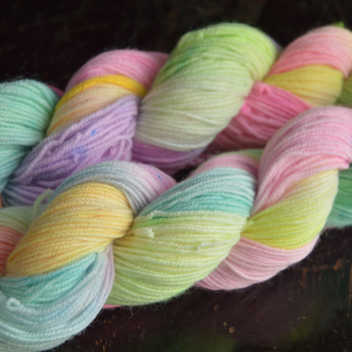 手染め糸 ファインウール pastel neon ソックヤーン nijiyarn 毛糸 
