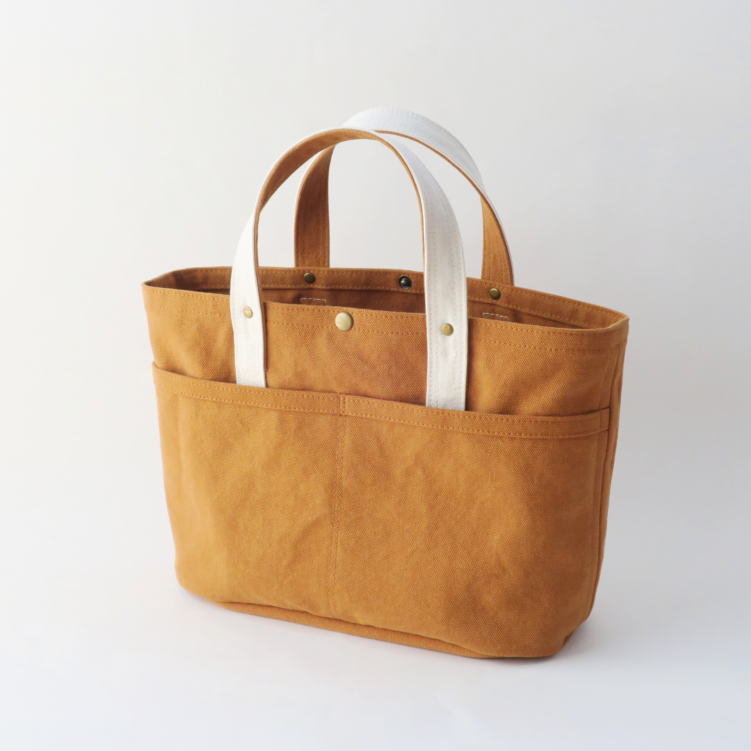 帆布のバスケットトートバッグ（キャメル）