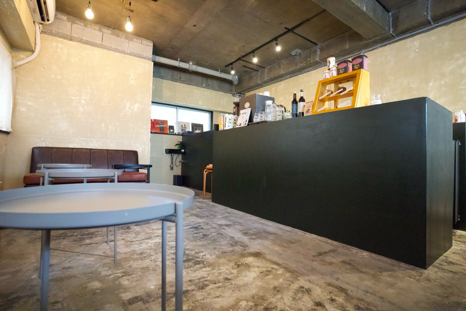 アパレル ショップカウンター ハラー 美容室 Haller 店舗什器 USM