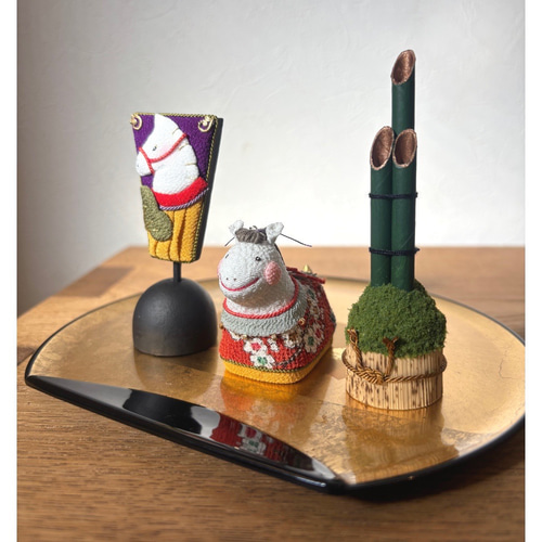 正絹 季節小物【ミニ羽子板 干支 1枚】干支の置物 正月飾り 午 巳