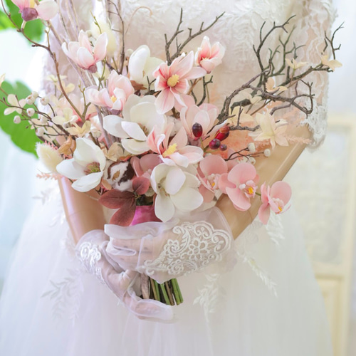 木蓮と胡蝶蘭の 和装ブーケ ドレスブーケ ウェディングブーケ ブーケ