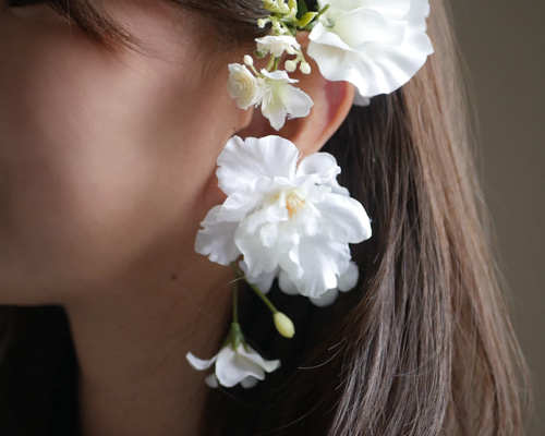 結婚式ブーケ&ブートニア　フラワーイヤーカフ ccc925997d58ced2903c8d7b7e9f89