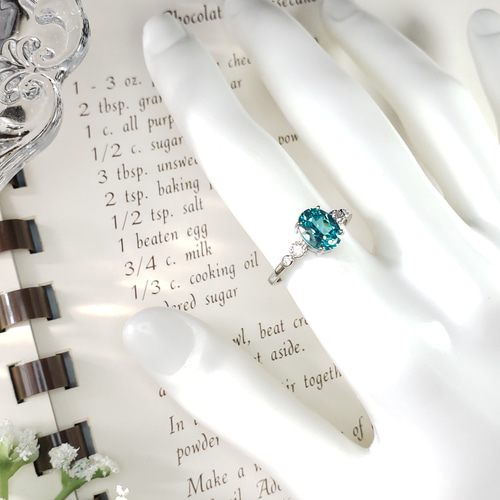 奇跡の煌めき✨ パライバトルマリン 人工宝石 オーバル 8x6mm リング