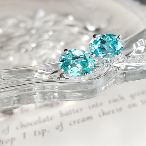 奇跡の煌めき✨ パライバトルマリン 人工宝石 オーバル 8x6mm
